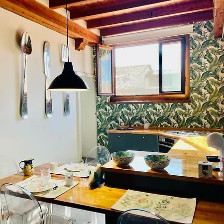Ferienwohnung Loft Moderno Ubicato Nel Centro Storico Di Lucca Exterior foto